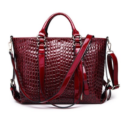 Multi - functional crocodile design cross - body bag